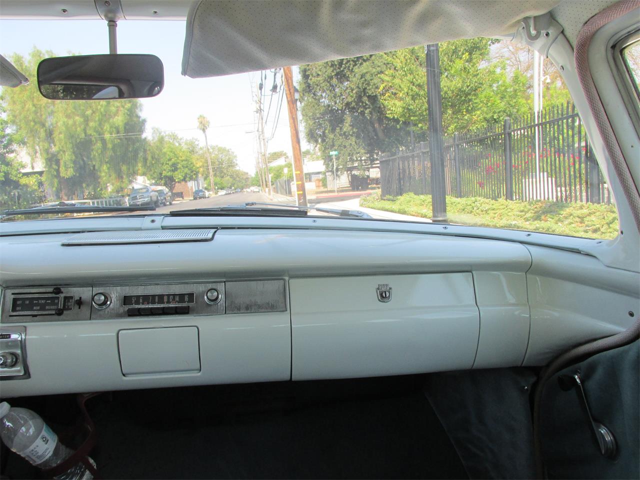 Ford-Custom-300-1957-Blue-White-Blue-White-36