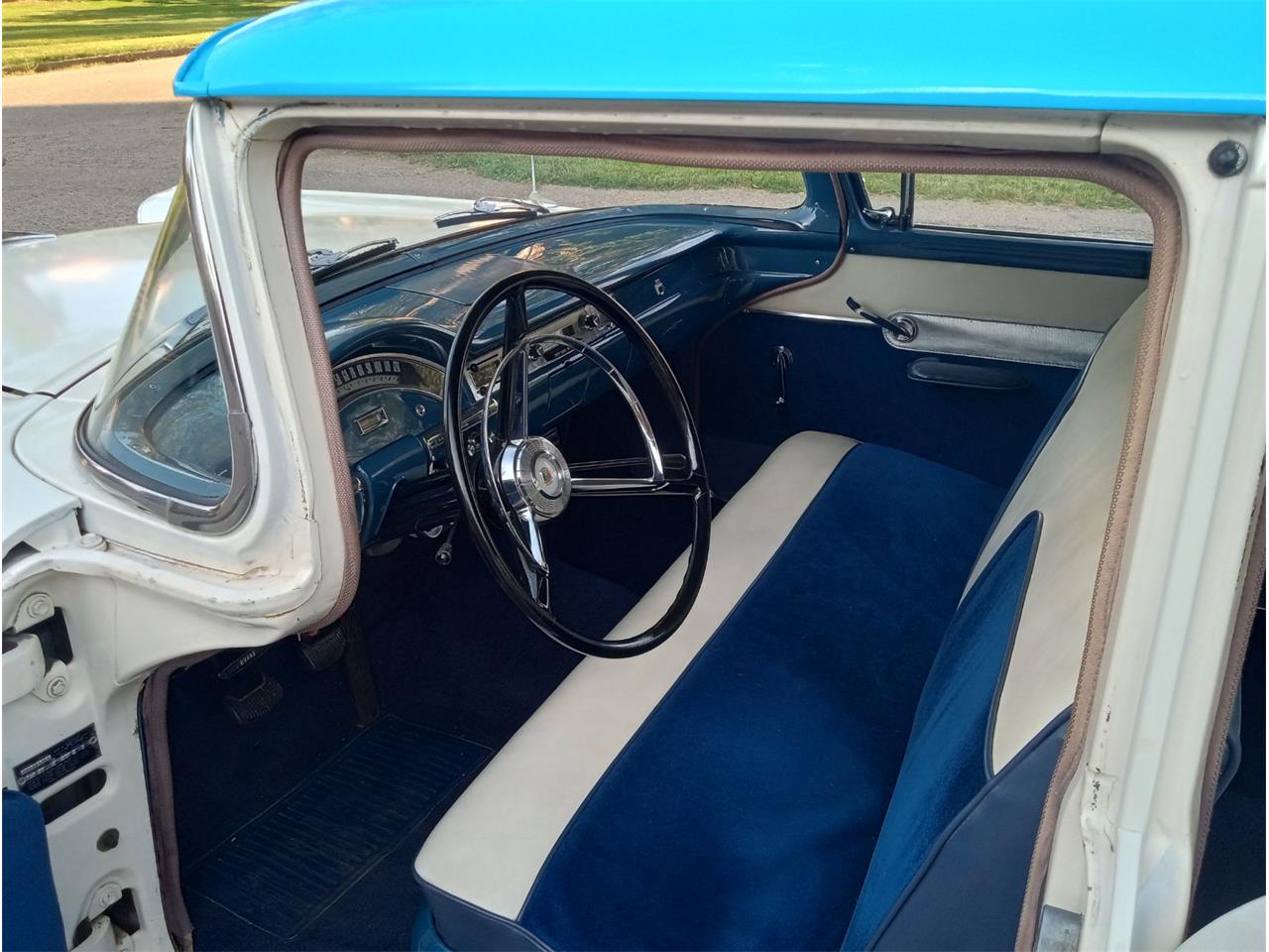 Ford-Custom-300-1957-Turquoise-and-cream-Blue-4