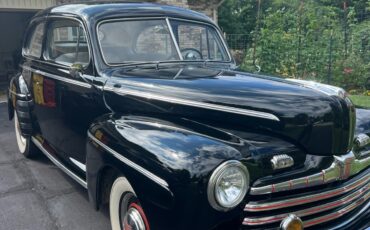 Ford-Custom-Deluxe-1946