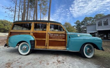 Ford-Custom-Deluxe-1947-Wagon-2