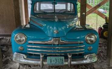 Ford-Custom-Deluxe-1947-Wagon-5