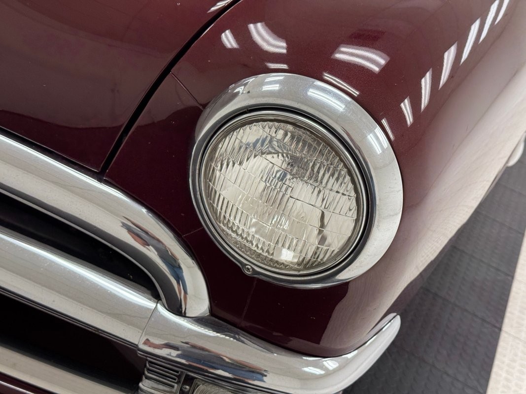 Ford-Custom-Deluxe-1950-Convertible-13