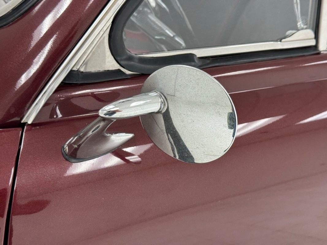 Ford-Custom-Deluxe-1950-Convertible-18