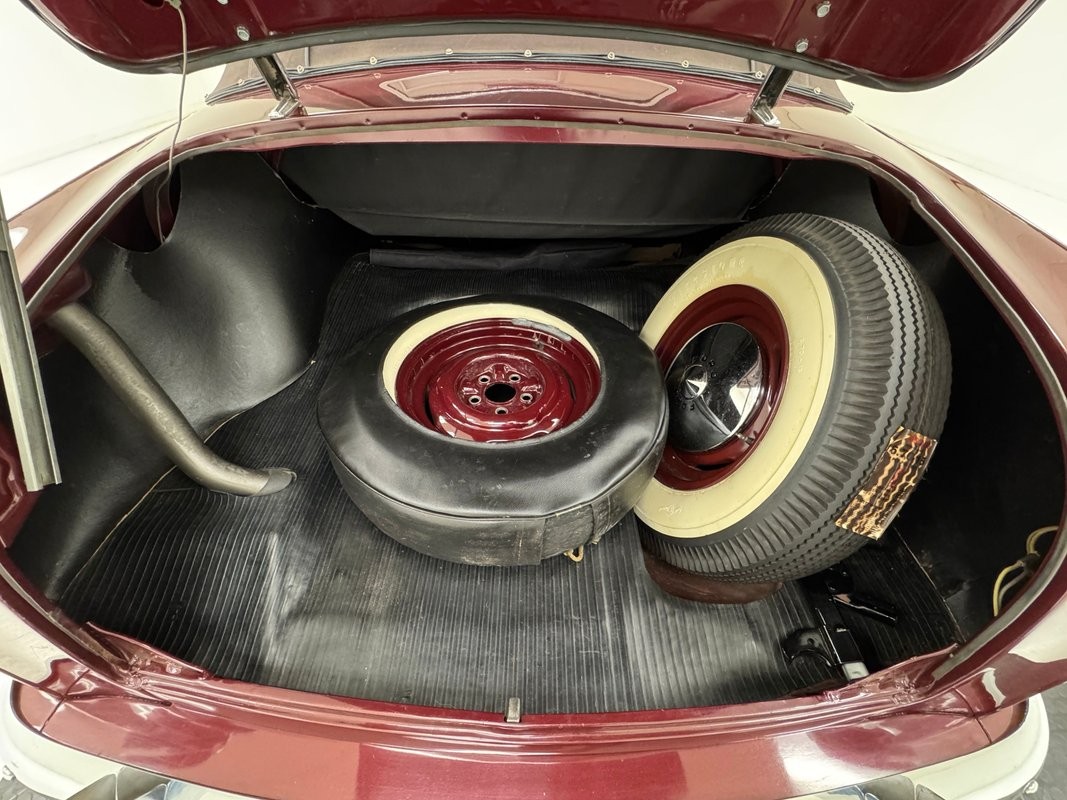 Ford-Custom-Deluxe-1950-Convertible-32