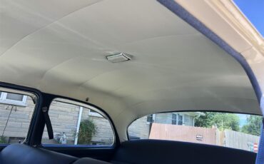 Ford-Customline-1954-White-Blue-10