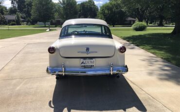 Ford-Customline-1954-White-Blue-15
