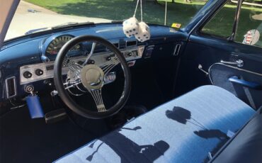 Ford-Customline-1954-White-Blue-18