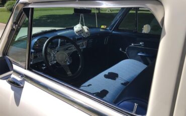 Ford-Customline-1954-White-Blue-22