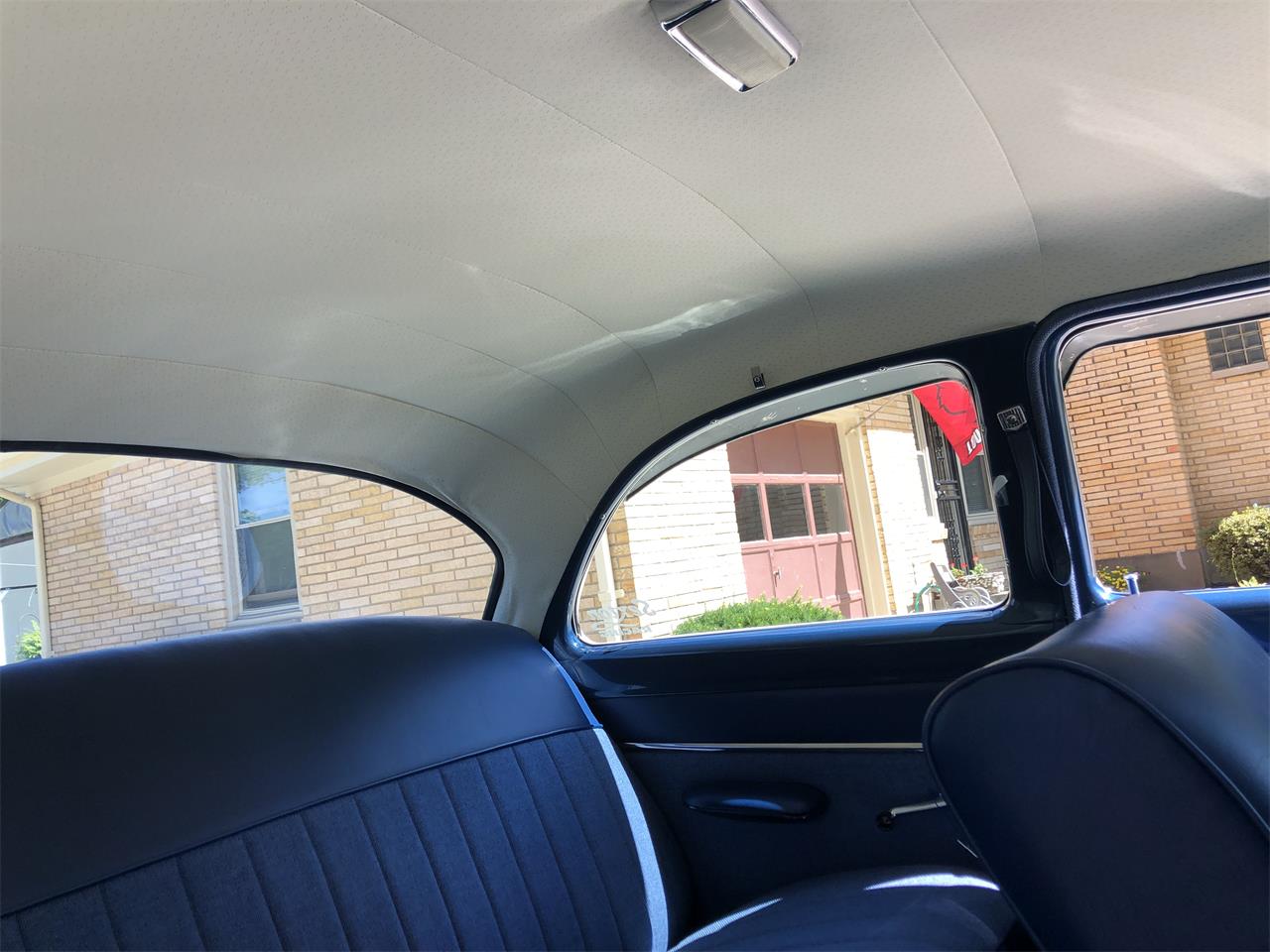 Ford-Customline-1954-White-Blue-27