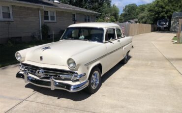 Ford-Customline-1954-White-Blue-65