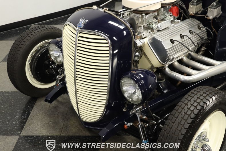 Ford-Deluxe-1935-Dark-Blue-Metallic-Dark-Blue-14