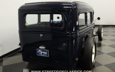 Ford-Deluxe-1935-Dark-Blue-Metallic-Dark-Blue-18