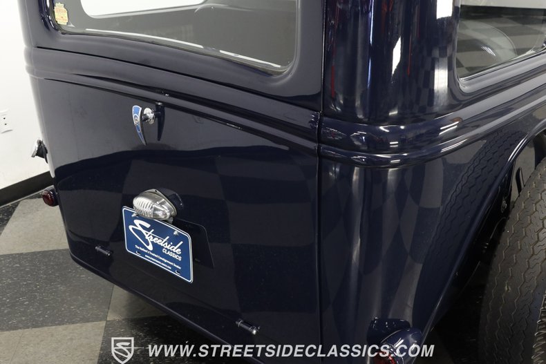 Ford-Deluxe-1935-Dark-Blue-Metallic-Dark-Blue-27