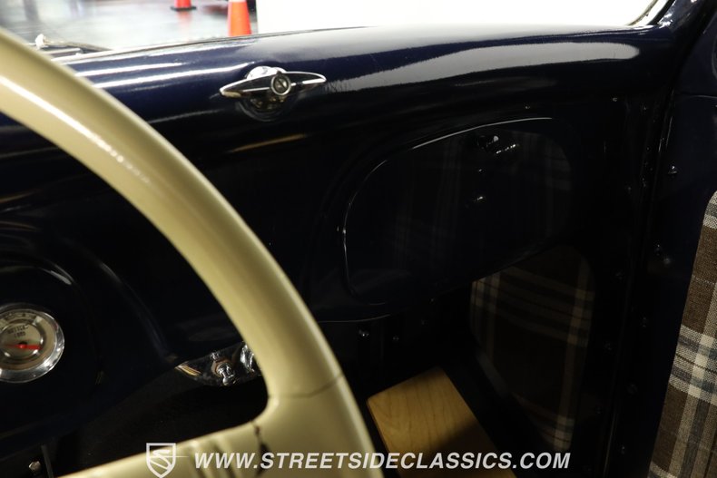 Ford-Deluxe-1935-Dark-Blue-Metallic-Dark-Blue-36