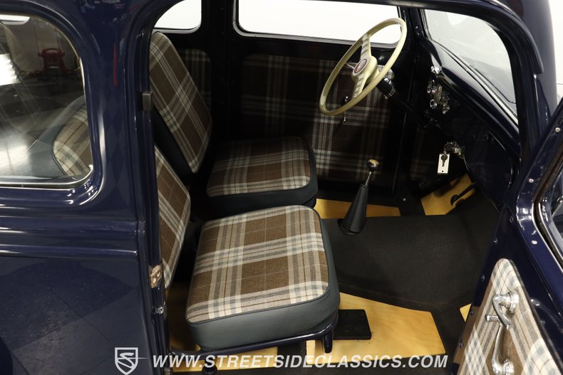 Ford-Deluxe-1935-Dark-Blue-Metallic-Dark-Blue-41