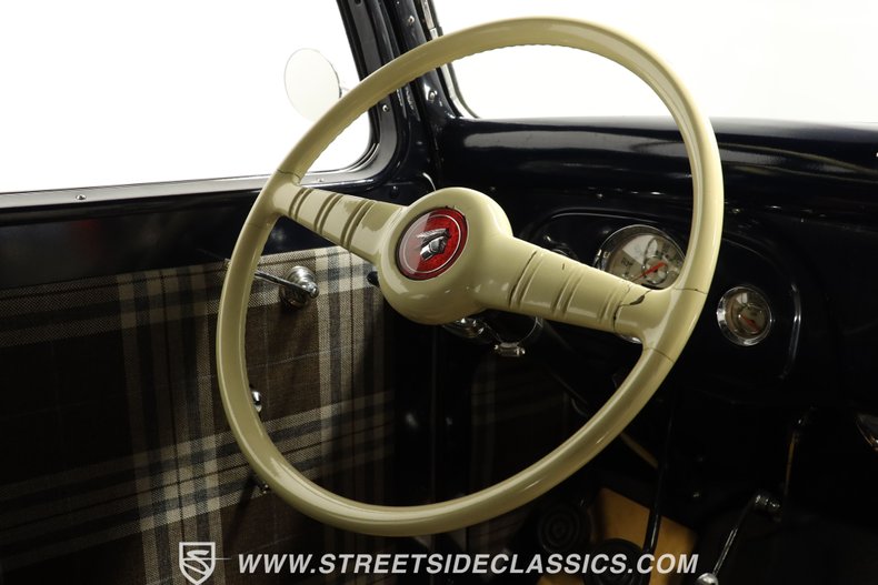 Ford-Deluxe-1935-Dark-Blue-Metallic-Dark-Blue-43