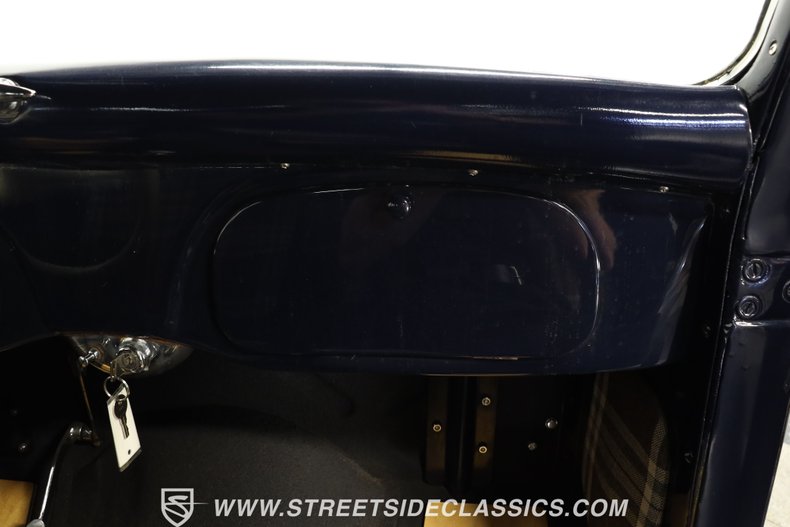 Ford-Deluxe-1935-Dark-Blue-Metallic-Dark-Blue-44