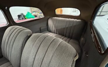 Ford-Deluxe-1936-Bambalino-Blue-Brown-Mohair-2