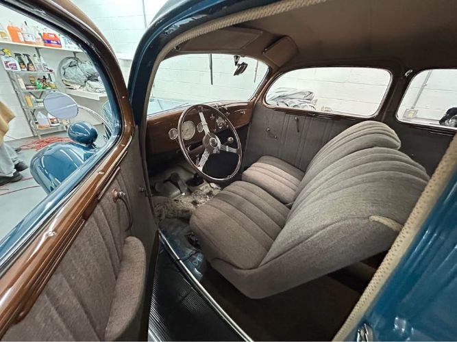 Ford-Deluxe-1936-Bambalino-Blue-Brown-Mohair-8