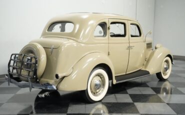 Ford-Deluxe-1936-Sedan-11