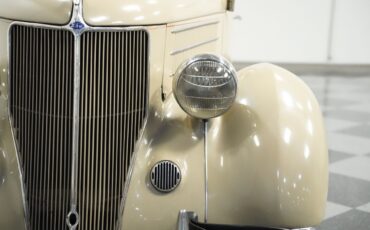 Ford-Deluxe-1936-Sedan-18