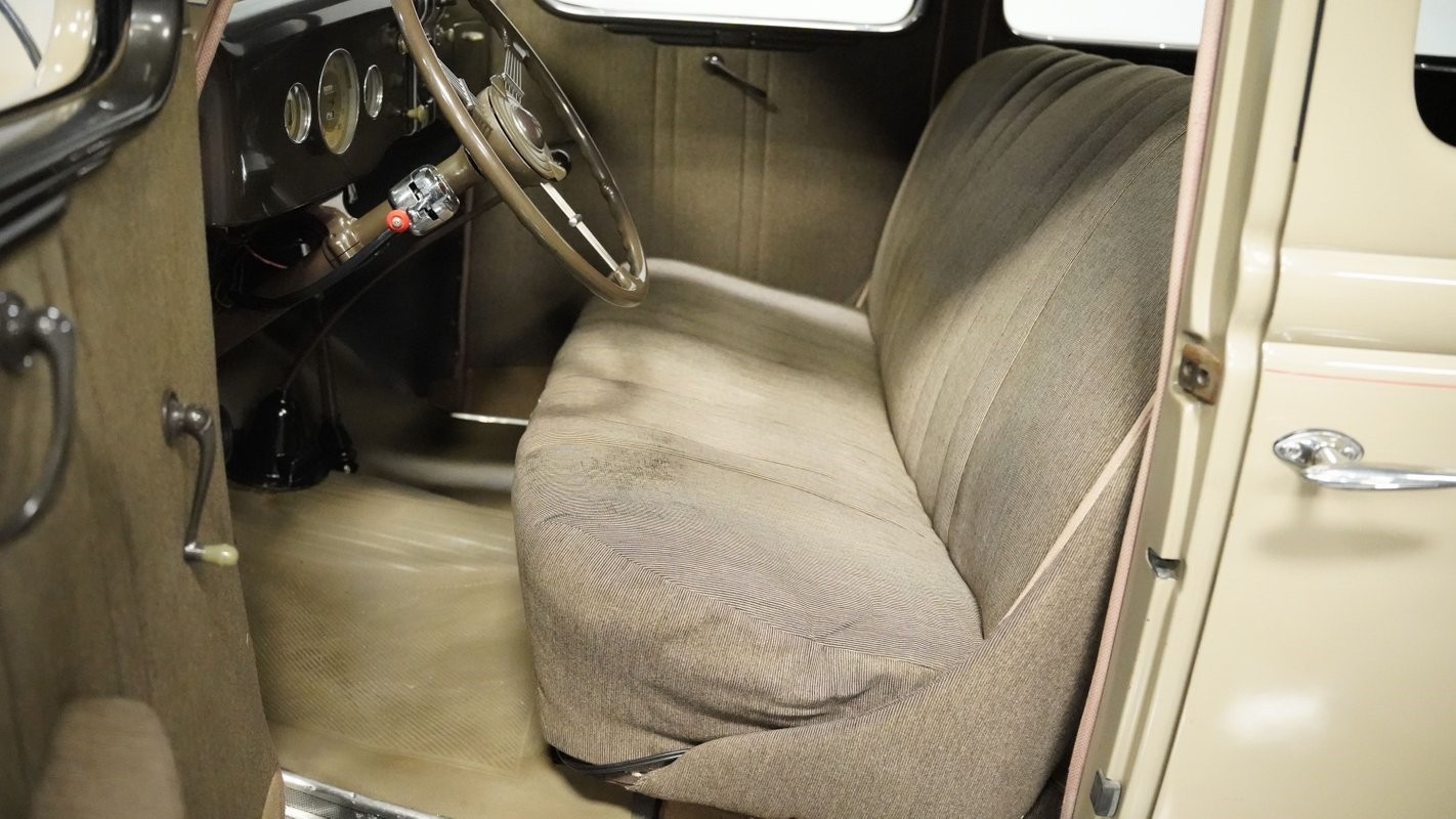 Ford-Deluxe-1936-Sedan-34