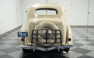 Ford-Deluxe-1936-Sedan-9