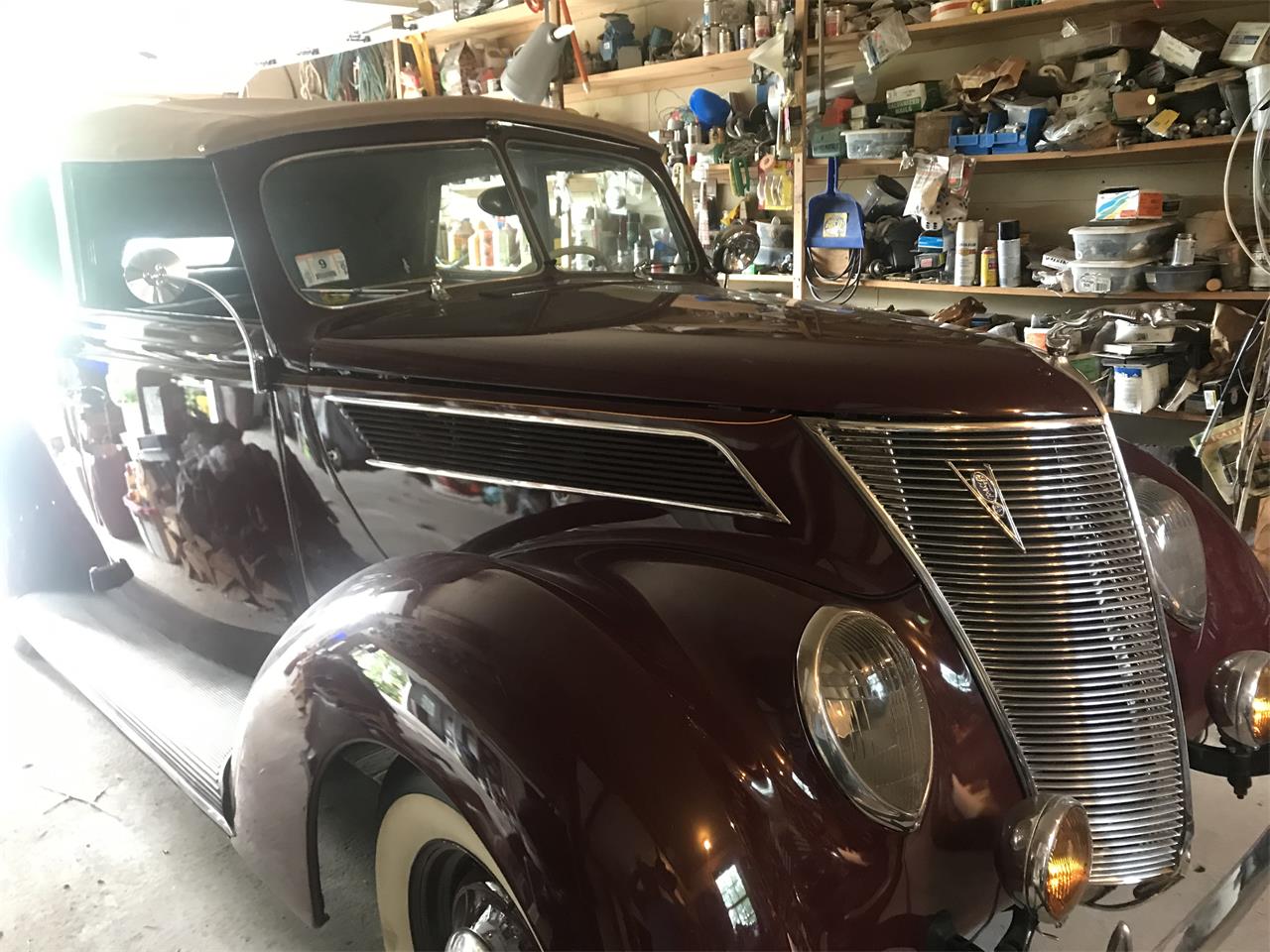Ford-Deluxe-1937-Bright-Coach-Maroon-Tan-9