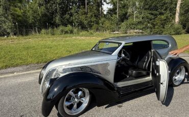 Ford-Deluxe-1939-blacksilver-black-2