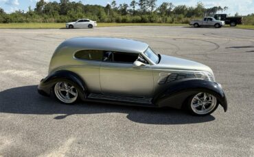 Ford-Deluxe-1939-blacksilver-black-6