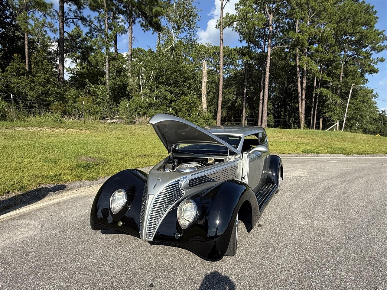 Ford-Deluxe-1939-blacksilver-black-8