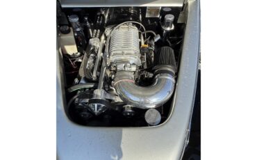 Ford-Deluxe-1939-blacksilver-black-9