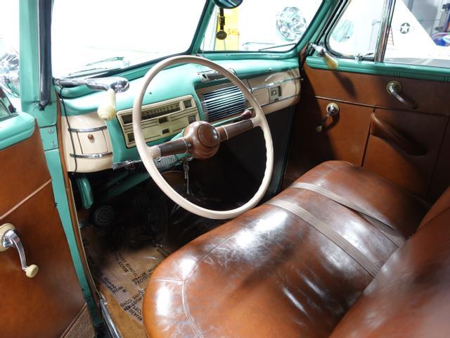 Ford-Deluxe-1940-10