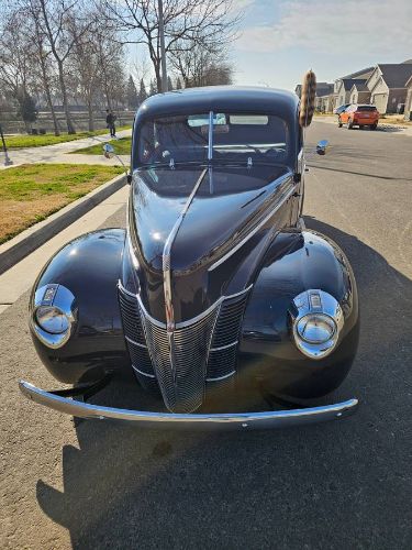 Ford-Deluxe-1940-13