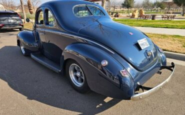 Ford-Deluxe-1940-14