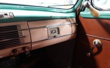 Ford-Deluxe-1940-14