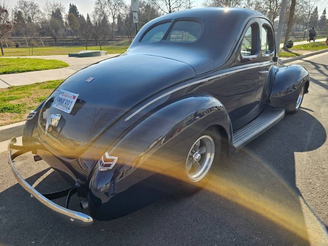 Ford-Deluxe-1940-16