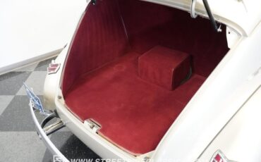 Ford-Deluxe-1940-Beige-Red-37