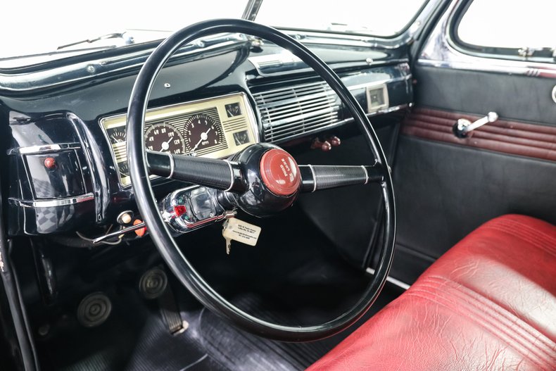 Ford-Deluxe-1940-Black-Black-10