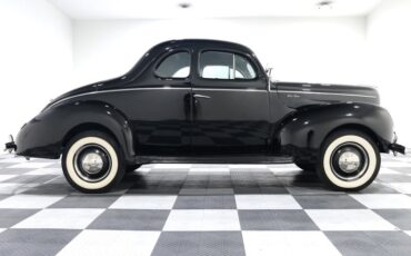 Ford-Deluxe-1940-Black-Black-15