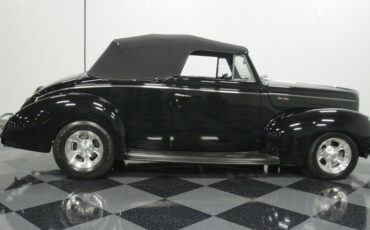 Ford-Deluxe-1940-Black-Black-26