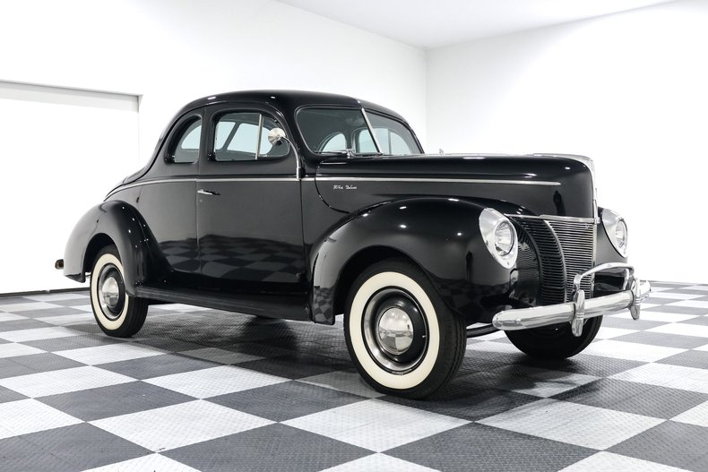 Ford-Deluxe-1940-Black-Black-4