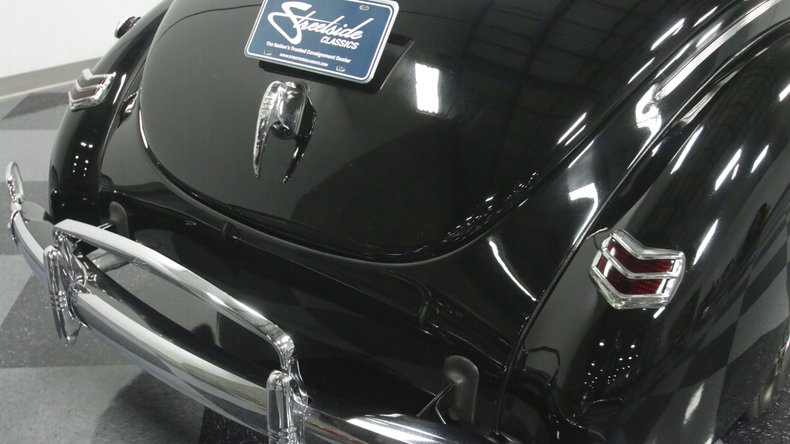 Ford-Deluxe-1940-Black-Black-40