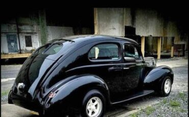 Ford-Deluxe-1940-Black-Black-5