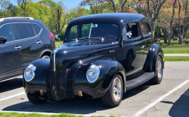 Ford-Deluxe-1940-Black-Black
