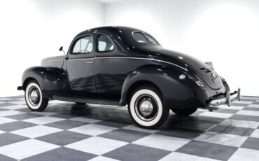 Ford-Deluxe-1940-Black-Black-6