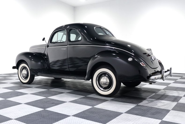 Ford-Deluxe-1940-Black-Black-6