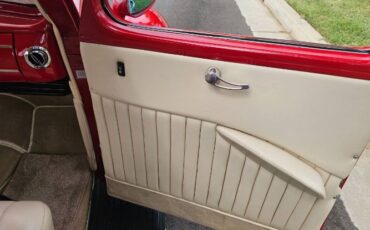 Ford-Deluxe-1940-Bright-Red-Cream-20