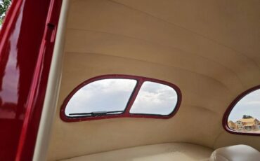 Ford-Deluxe-1940-Bright-Red-Cream-22