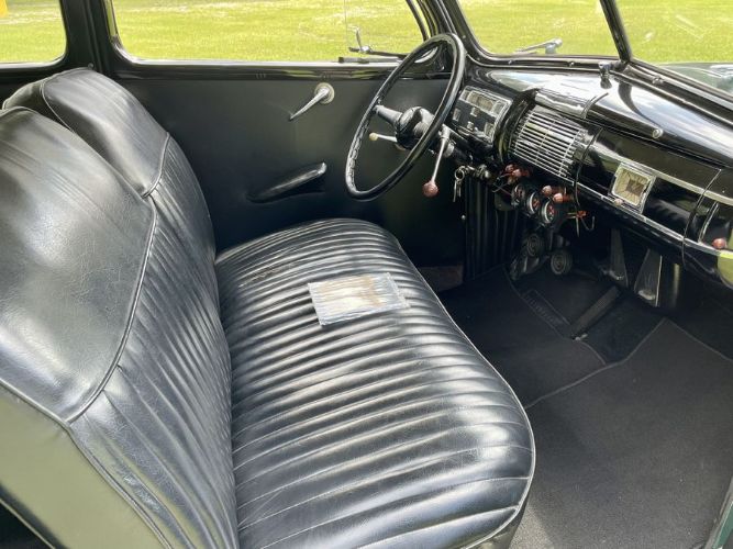 Ford-Deluxe-1940-Green-13